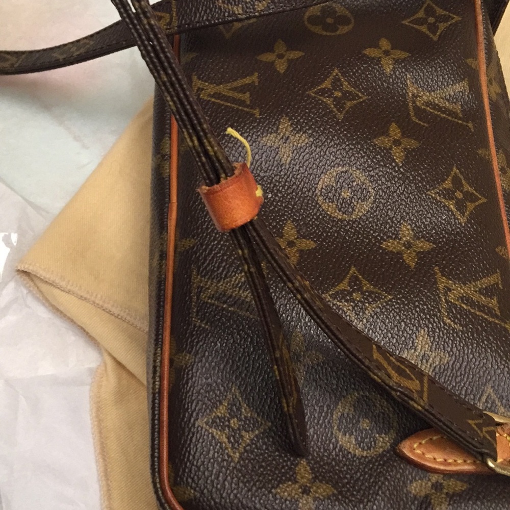 💯% Authentic Alma Bb in monogram. - Picture 8 of 8